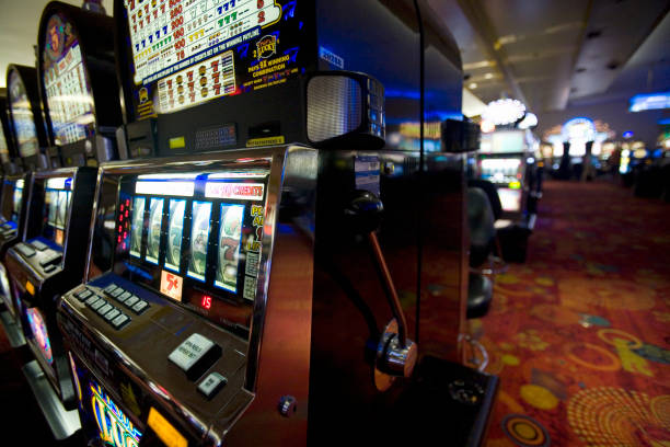 login patihtoto platform interface showing live-dealer tables, slot games, and sportsbook markets