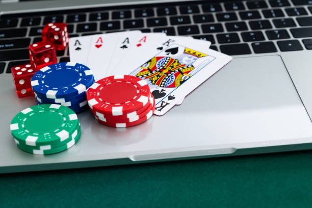 login patihtoto mobile app interface showing live dealer tables and sportsbook markets